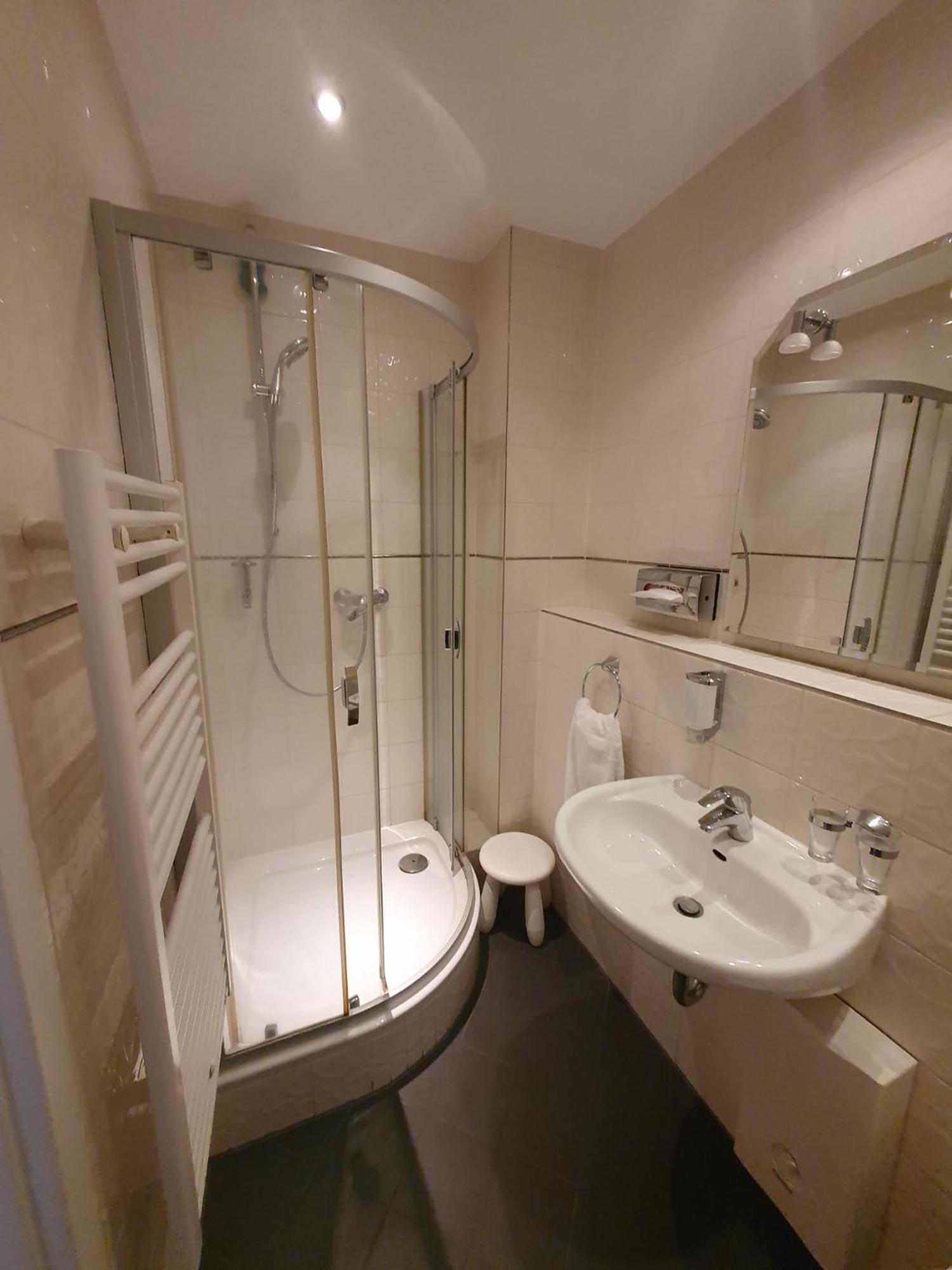 Die Villa, Zimmer 26, Dz レバークーゼン エクステリア 写真